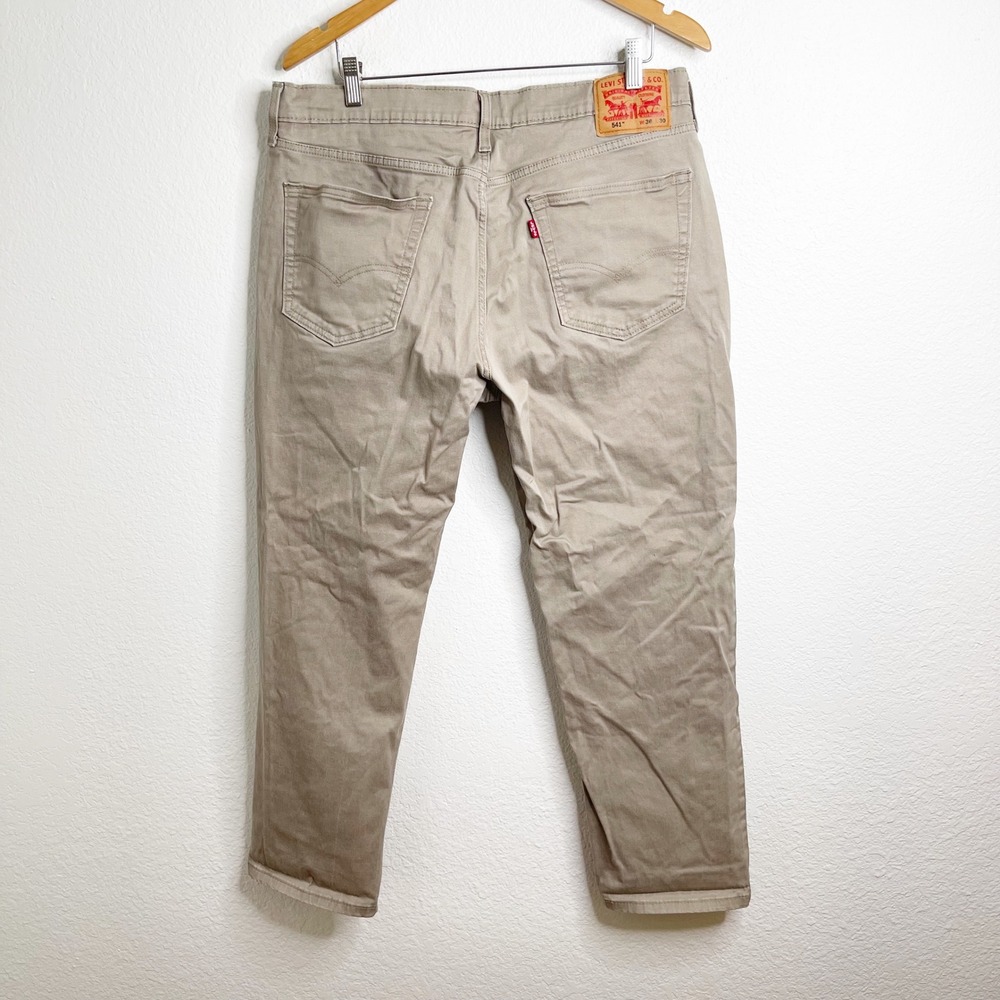 Levis 541 Athletic Taper Khaki Tan Stretch Pants Mens 36x30 Chino Twill Trousers - Picture 1 of 3